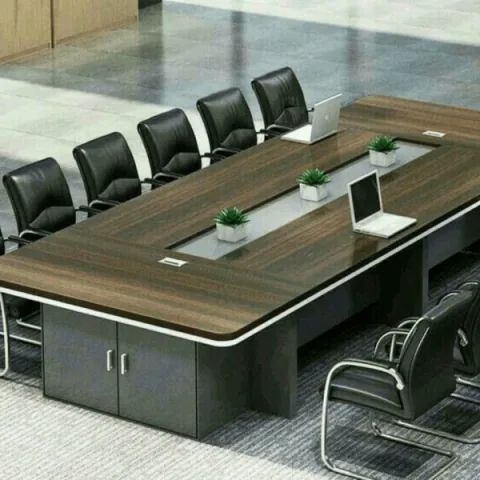 Table de réunion moderne pour salle de direction